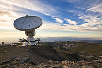 Watch Más allá de las estrellas. Fotografiando un agujero negro