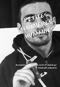 Watch Petites lumières humaines