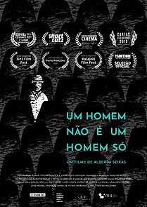 Watch Um homem não é um homem só (Short 2018)