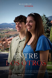 Watch Entre Los Otros (Short 2023)