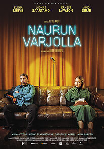 Watch Naurun varjolla