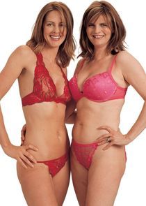 Watch Trinny & Susannah Undress...