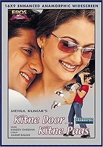 Watch Kitne Door... Kitne Paas